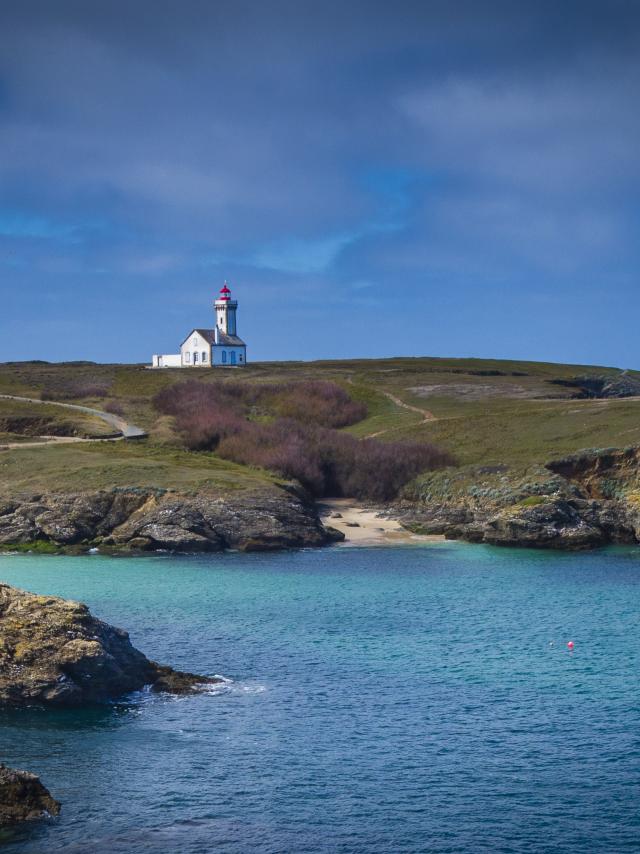 Histoire - Patrimoine bâti, Nature - île photogénique, Océan - Profiter de l'Océan, Randonner -autour de l'île