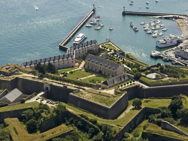 Histoire - Patrimoine bâti, Se réveiller à Belle-île - Hébergements, Belle île en mer, île de Bretagne, Bretagne sud, au large du Golfe du Morbihan