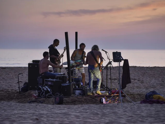 Changer De Rythme, Sortir festivals, concerts, évènements, Plage De Donnant ,Belle île en mer, île de Bretagne, Bretagne sud, au large du Golfe du Morbihan