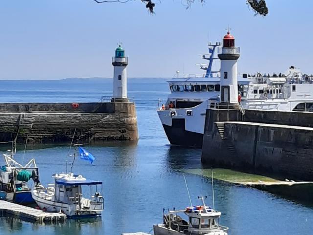 Venir à Belle-Île, traversées lignes régulières, Belle île en mer, île de Bretagne, Bretagne sud, au large du Golfe du Morbihan