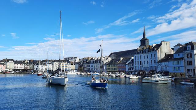 Venir à Belle-Île, traversées lignes régulières, Belle île en mer, île de Bretagne, Bretagne sud, au large du Golfe du Morbihan