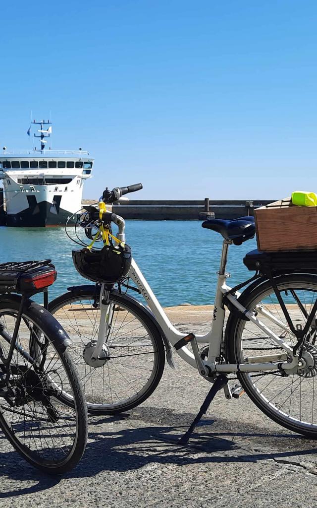 Randos Et Balades à Vélo à Belle île, la plus grande des îles bretonne, en Bretagne Sud