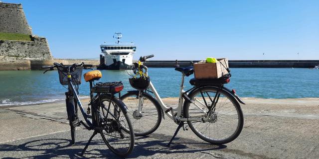 Randos Et Balades à Vélo à Belle île, la plus grande des îles bretonne, en Bretagne Sud